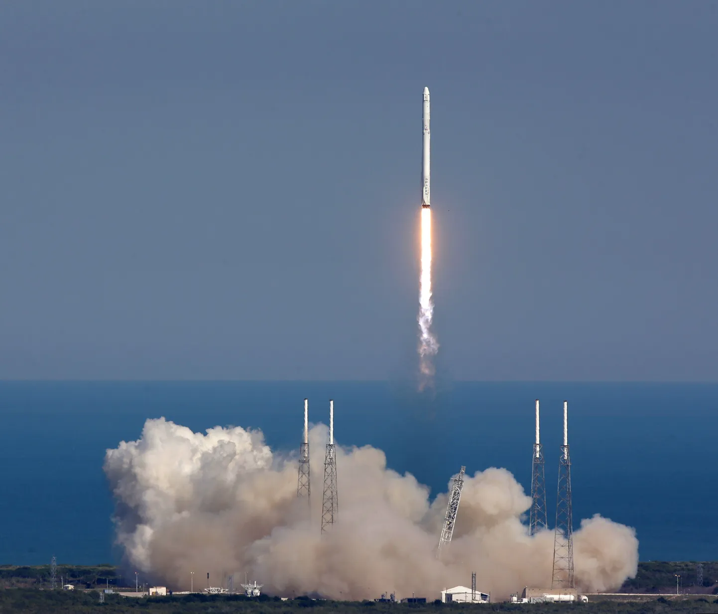Ракета SpaceX Falcon 9.