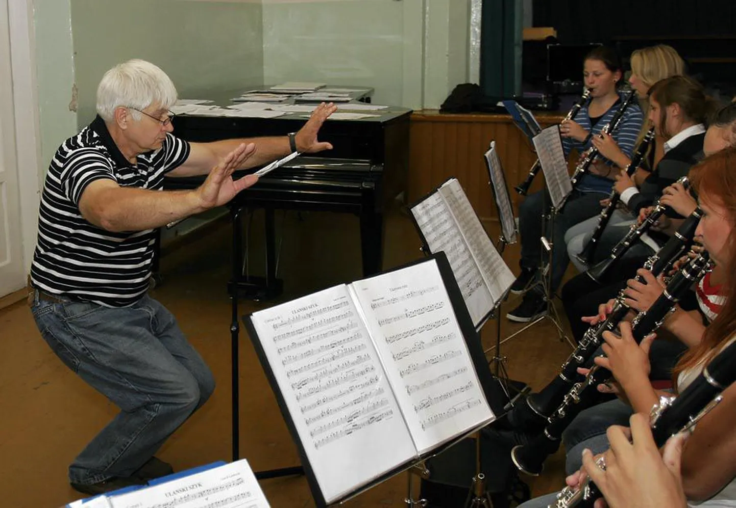 Suure-Jaani muusik Rein Vendla tegutseb praegu rahvusvahelise noorteorkestri peadirigendina.