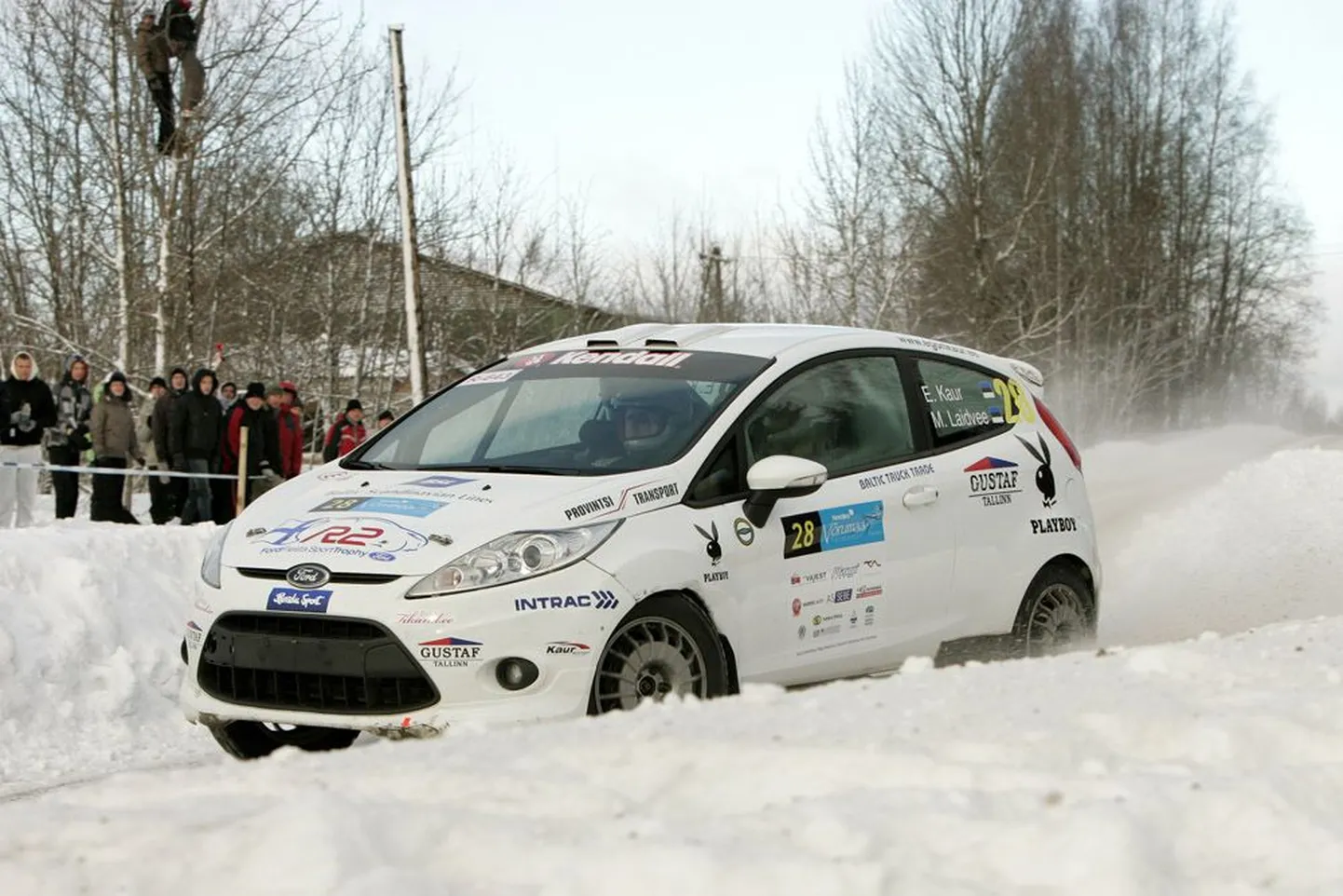Nii kihutasid Egon Kaur ja Maer Laidvee jaanuaris Võru rallil.