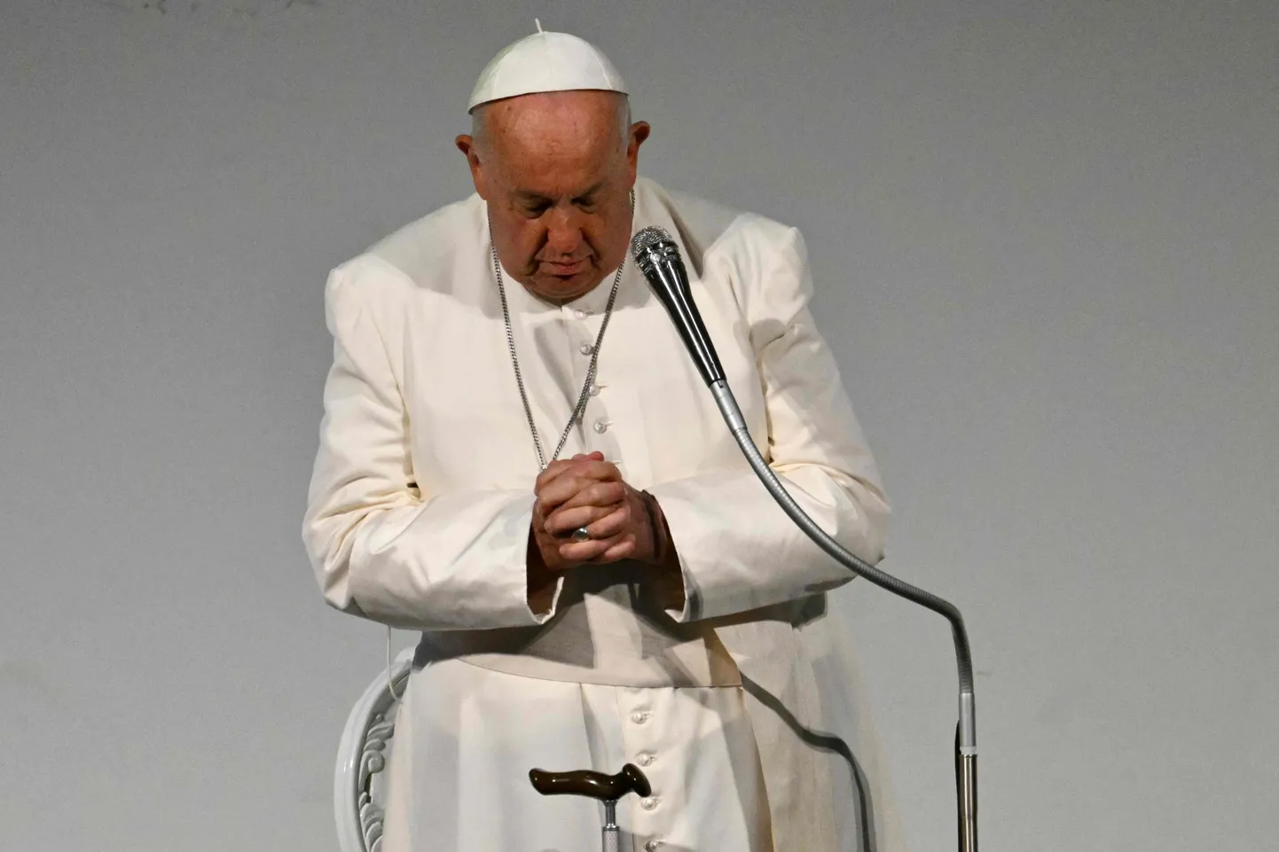 Paavst Franciscus palvetamas Triestes 7. juulil 2024. aastal.