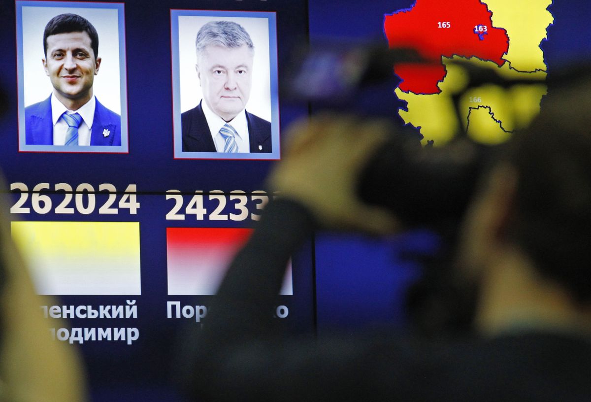 Подсчет голосов на втором туре президентских выборов в Украине, 30 мая 2019.