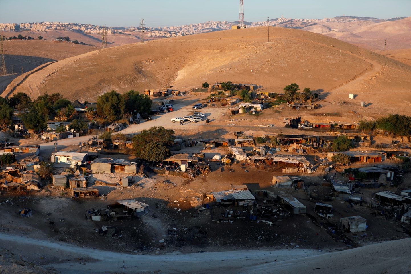 Khan al-Ahmari küla Iisraeli okupeeritud Läänekaldal. Iisraeli võimud tahavad beduiiniküla lammutada.