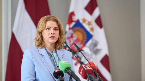 Пребывание Силини и еще двух человек в VIP-зале аэропорта обошлось в 4184 евро