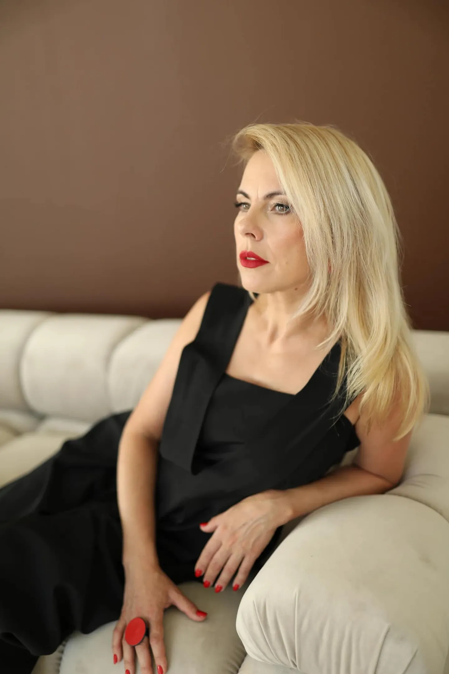 Елена Вихрова