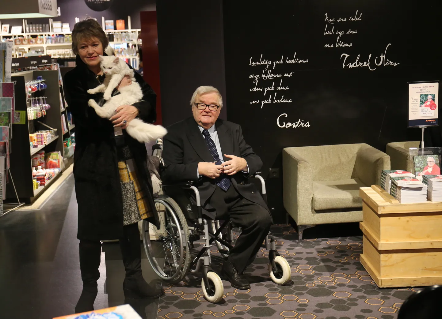 Edgar Savisaar andis Vassili enda sülest üsna esitluse alguses Jelena Valmele.
