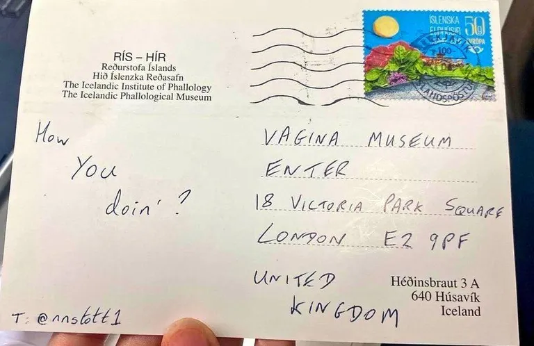 Открытка из музея пенисов
