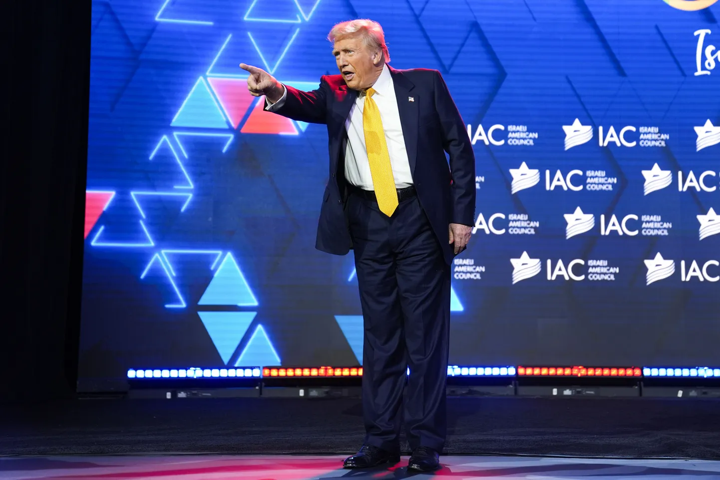 Donald Trump ütles, et ta ei müüa oma Trump Media aktsiaid