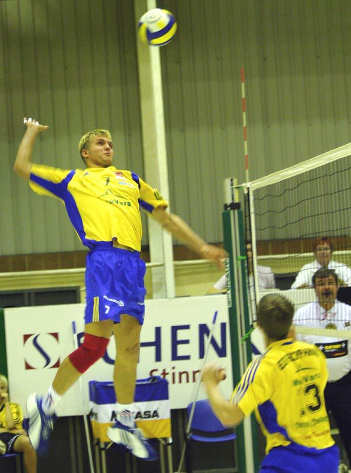 Eesti meistriliiga ja vähese eurosarjagi kogemusega Meris Merisaar on Pärnu meeskonna üks juhtmängijaid.
