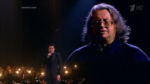 Плакал весь зал: в финале шоу «Голос» «оживили» Александра Градского