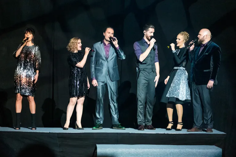 Kadri Voorand & Estonian Voices «Paneme aja seisma»