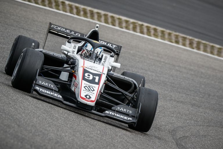 Paul Aron osales 2020. aastal Formula Renault Eurocup sarjas ART Grand Prix' meeskonna vormeliga.