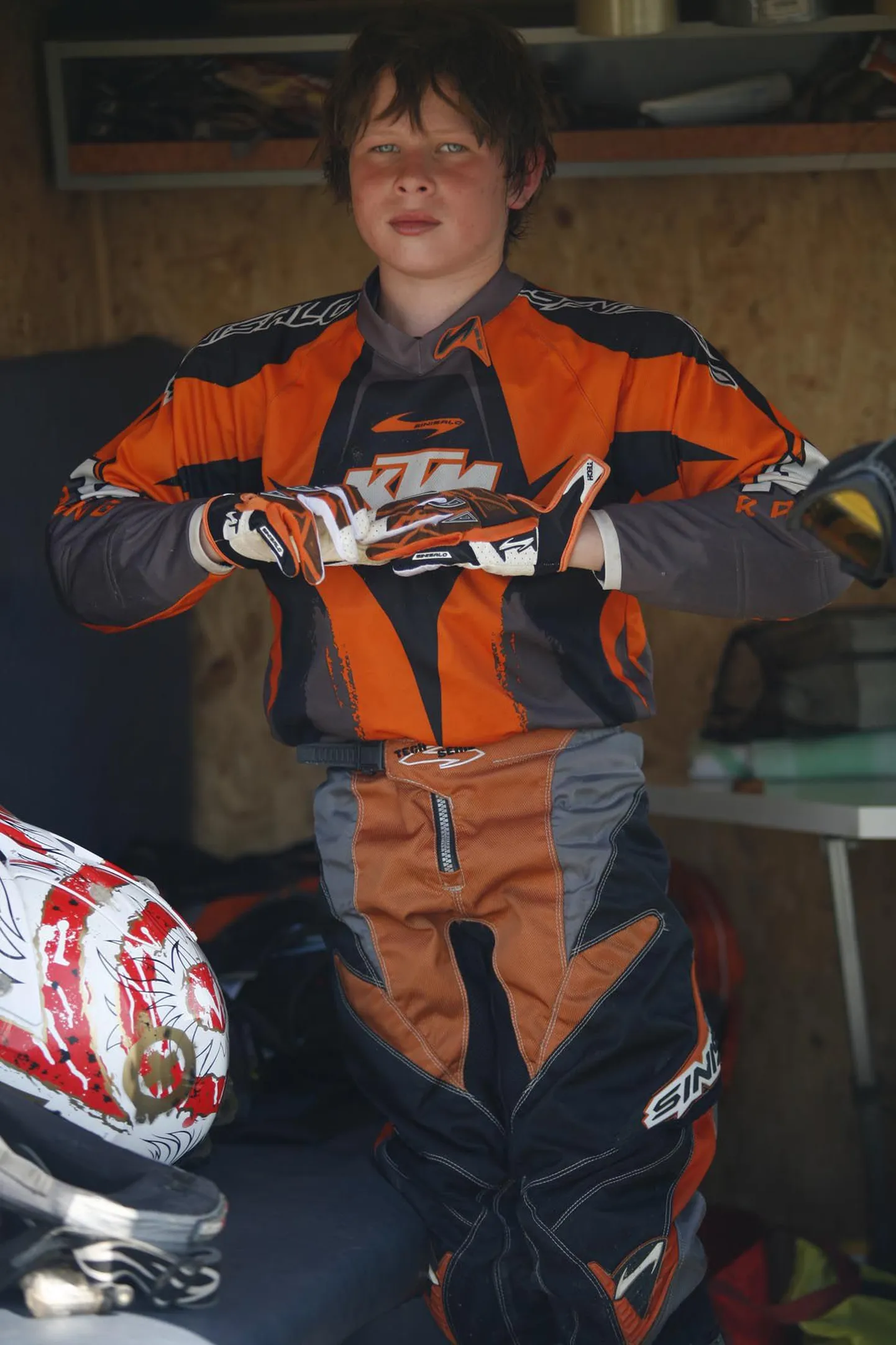 Kristo Tarasov sai Linnamäel sõidetud Eesti motokrossimeistrivõistluste kolmandal osavõistlusel kolmanda koha. Võistluste arvestuses jätkab ta samuti kolmandana.
