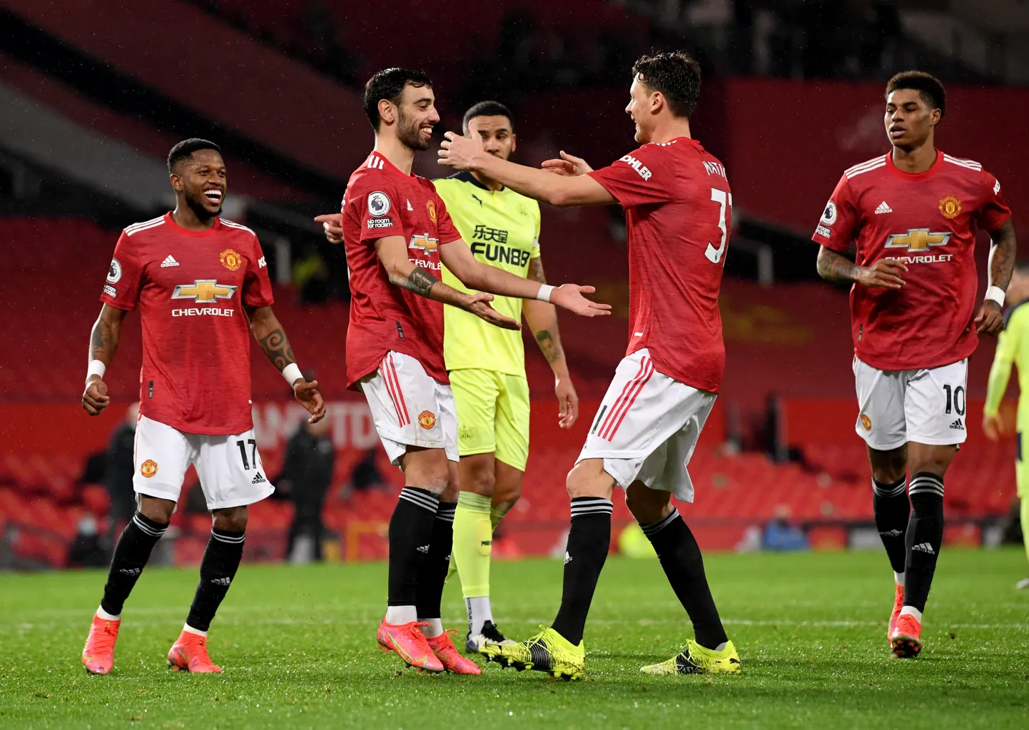 Manchester United läheneb hiilgeaegadele ja on taas sekkumas tiitlikonkurentsi.