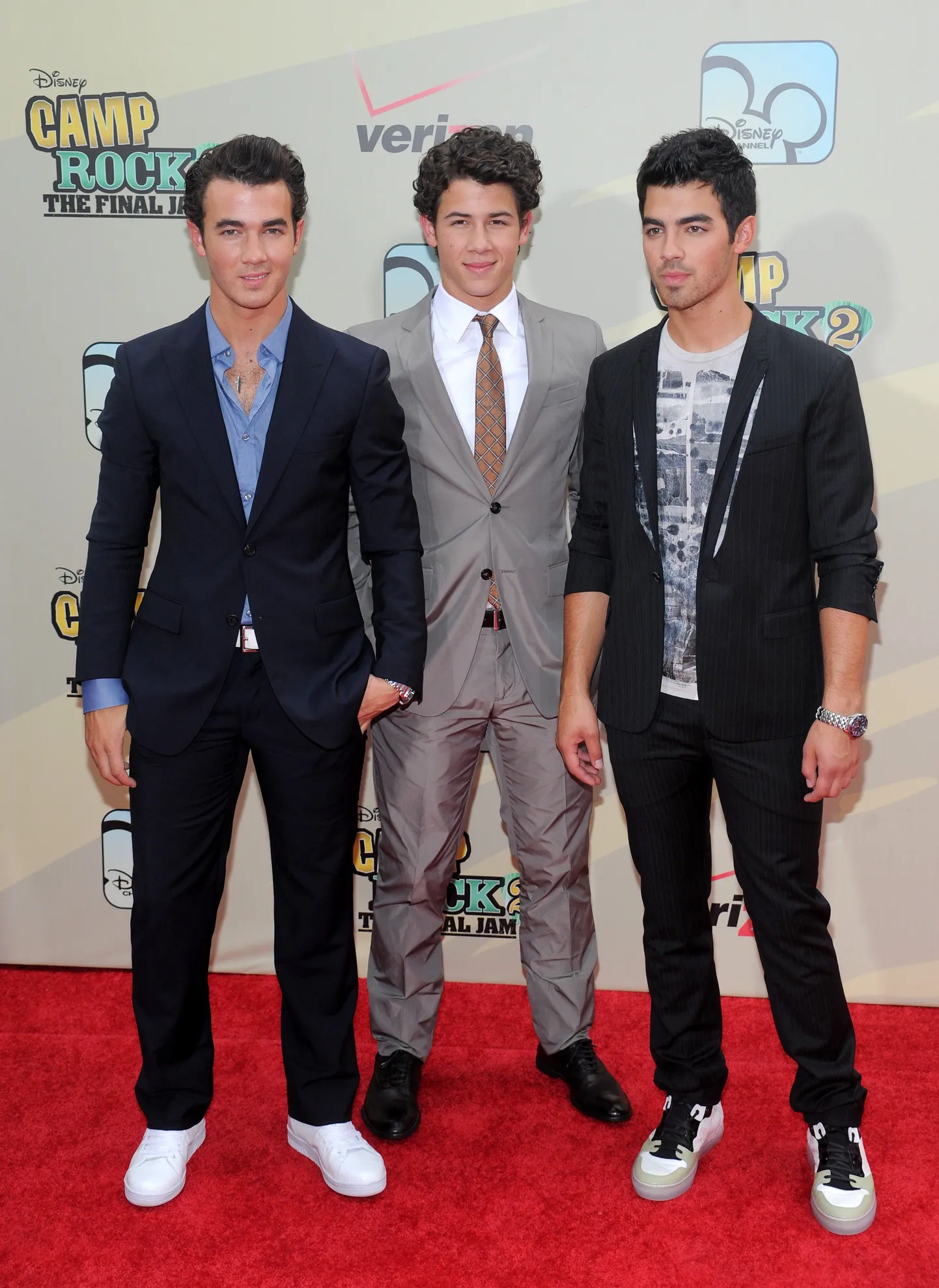 Vennad Jonased: Kevin, Nick ja Joe.