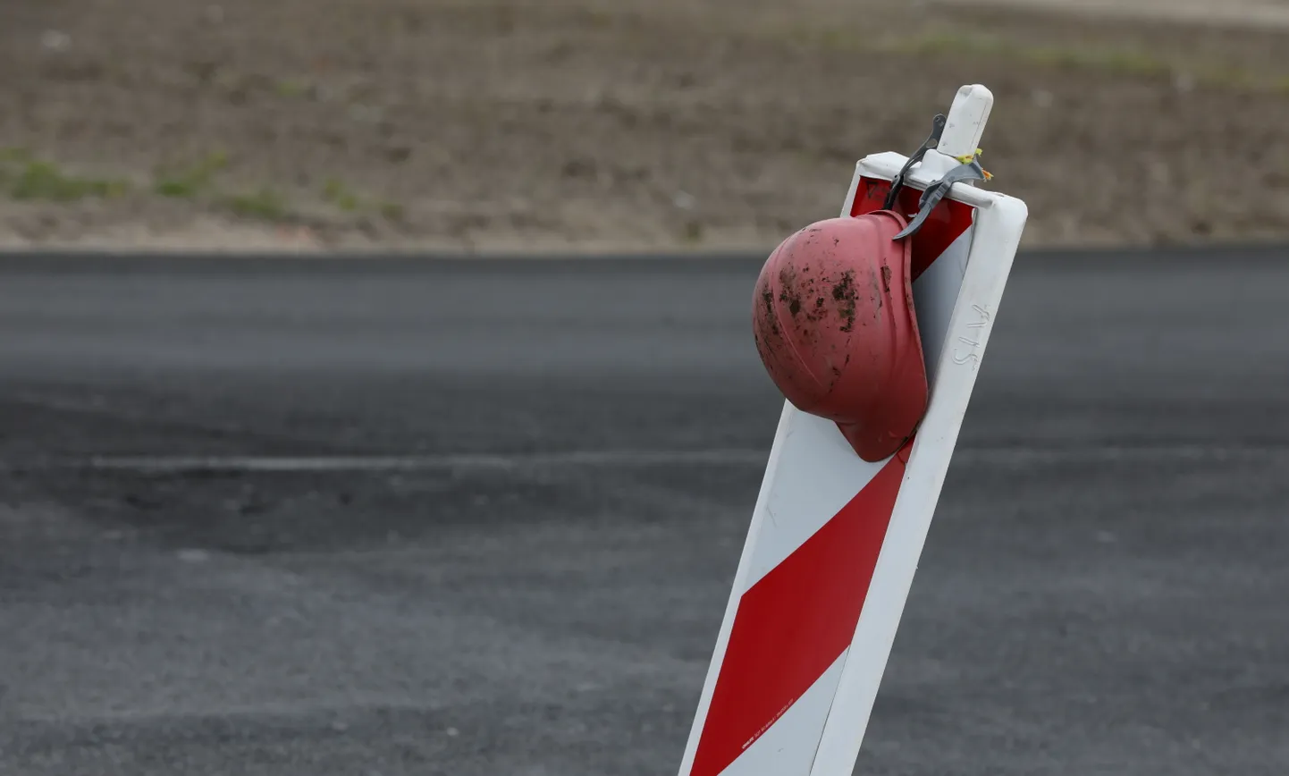 Notiek būvdarbi objektā "Loka maģistrāles pārbūve posmā no Kalnciema ceļa līdz Jelgavas pilsētas administratīvajai robežai".