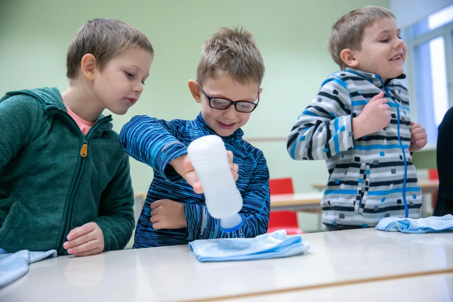 Uute koristusnippide järele ­proovimine ajas suu naerule – need lubati ka kodus kasutusele võtta.