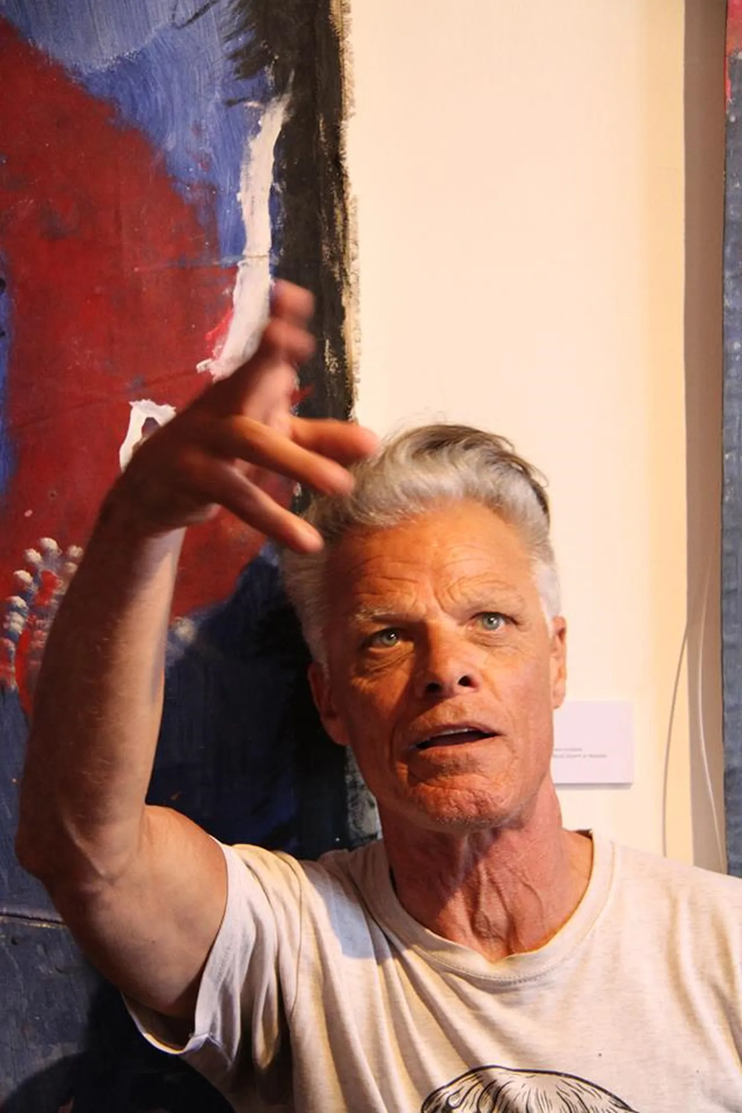 Kunstnik ja muusik Steve Vanoni ütles, et kui ilmad paranevad, tuleb ta nautima Ida-Virumaa kuulsaid randu.