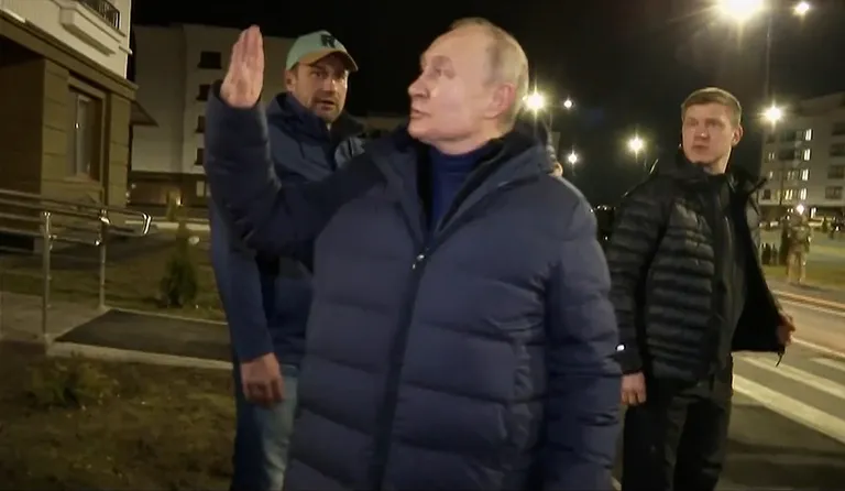 Putins Mariupolē