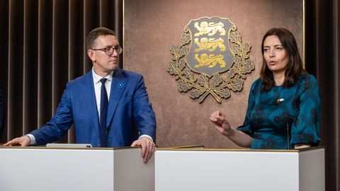 OTSEPILT ⟩ Valitsuse pressikonverentsil osalevad Michal, Pakosta, Sutt ja Joller