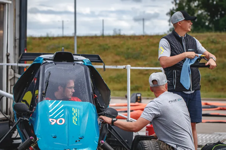 LifeLive'i TN5 krosskardid olid tegelikult põhjuseks, miks Thierry Neuville varem Eestisse tuli.