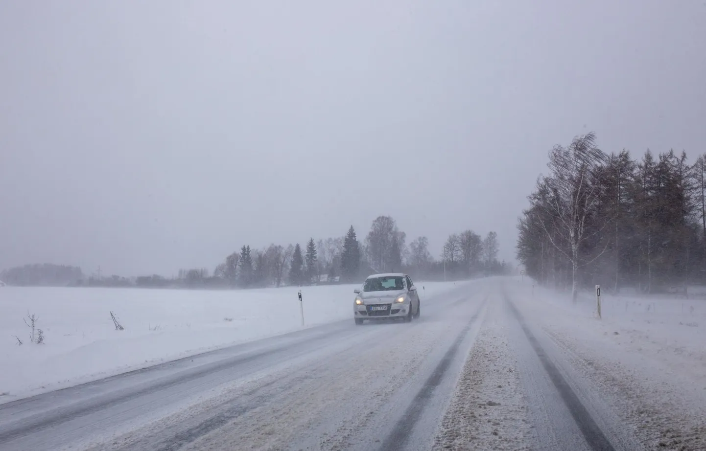 Täna võib sadada vihma ja lörtsi, kohati ka lund.