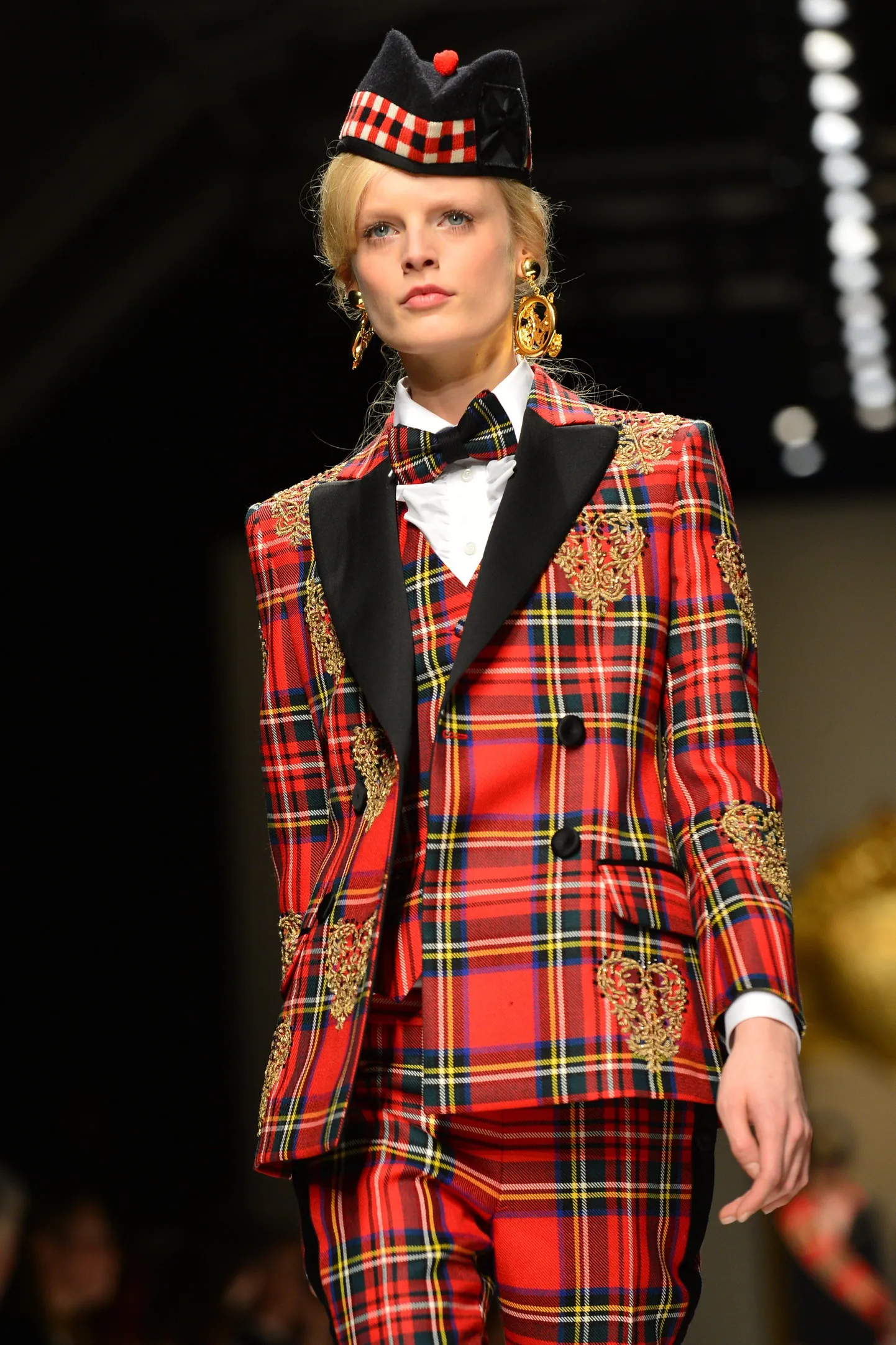 Moschino 2013. aasta sügistalvisest kollektsioonist
