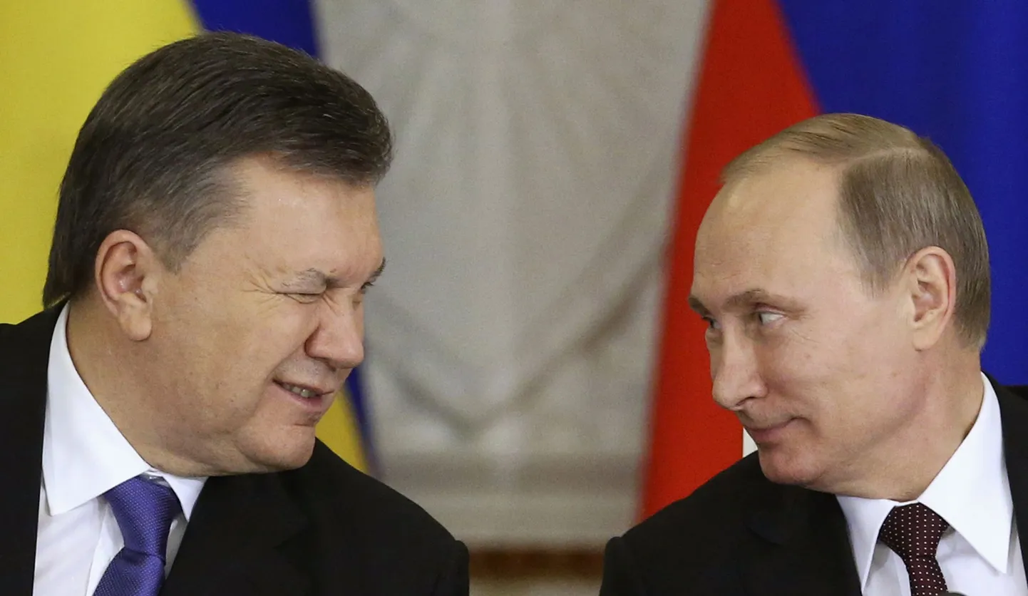Ukraina president Viktor Janukovõtš (vasakul) koos Vene kolleegi Vladimir Putiniga.