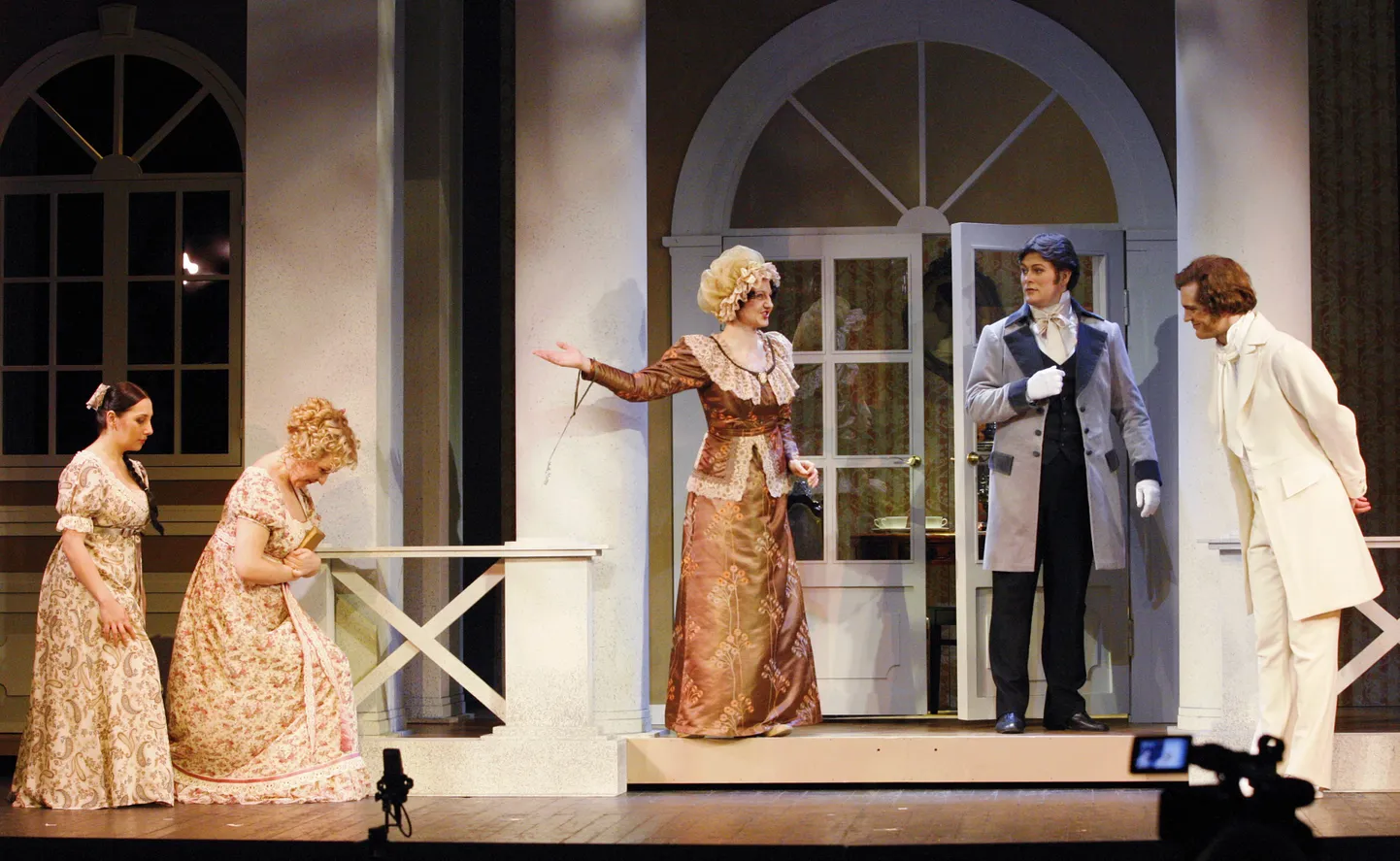 «Jevgeni Onegin» on Vanemuise mängukavas 6. aprillist 2013.