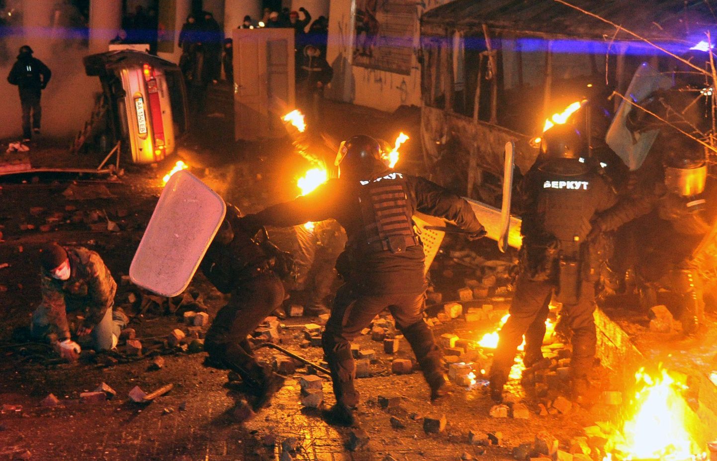 Meeleavaldajate ja politsei vahelised kokkupõrked Kiievis