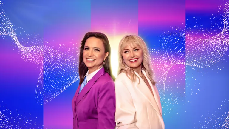 Eirovīzijas 2024 konkursa vadītājas Petra Mede un Mālina Ekermane.