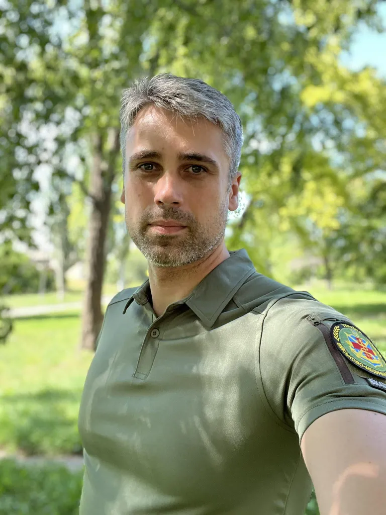 Иван Секач.
