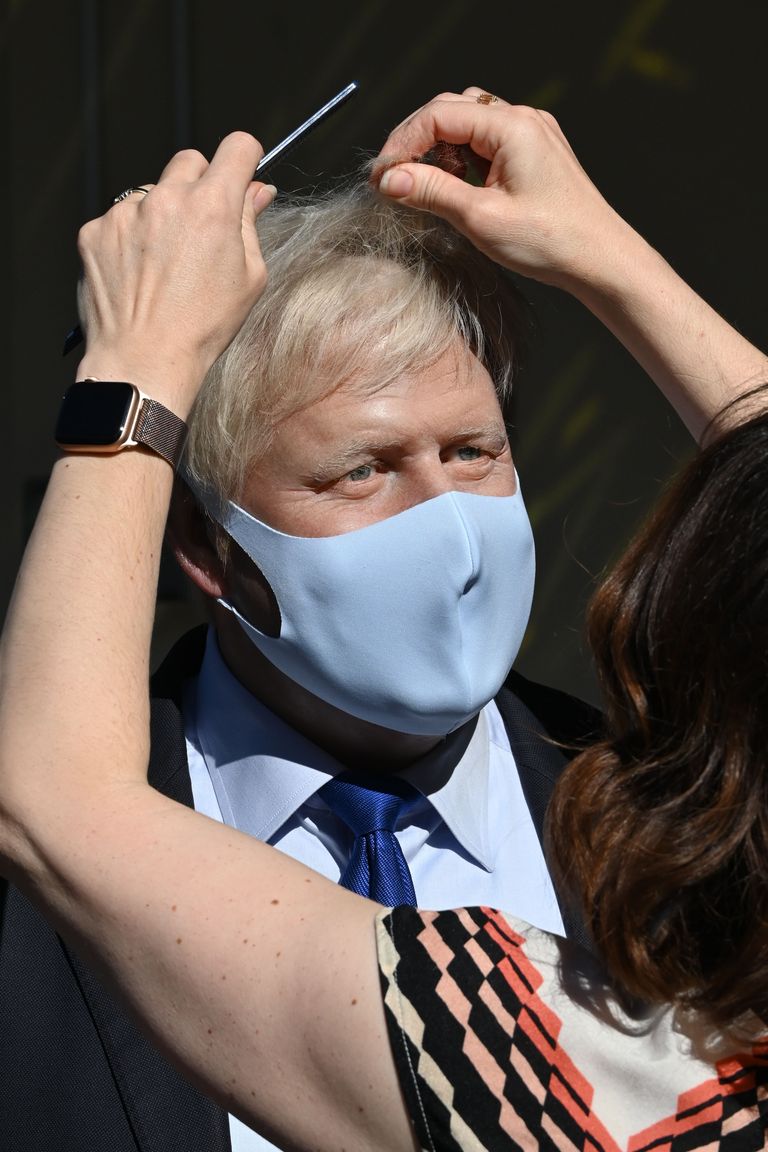 Ühendkuningriigi peaministri Boris Johnsoni vahakuju sai pähe ka maski.