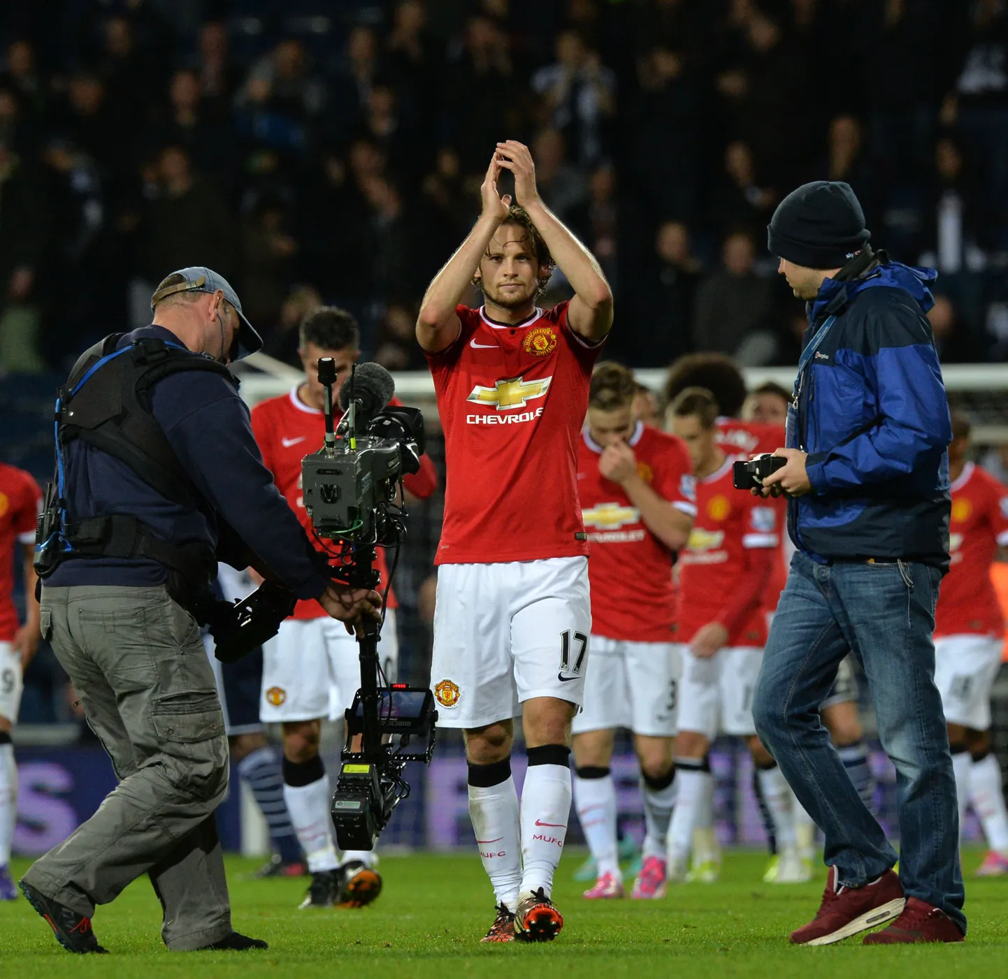 Manchester Unitedi mägumehed pärast eilset kohtumist West Bromwichiga. Esiplaanil viigivärava löönud Daley Blind.