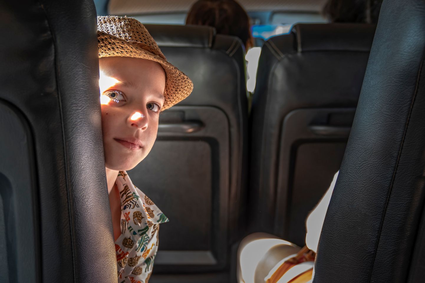 Ребенок в автобусе. Иллюстративное фото