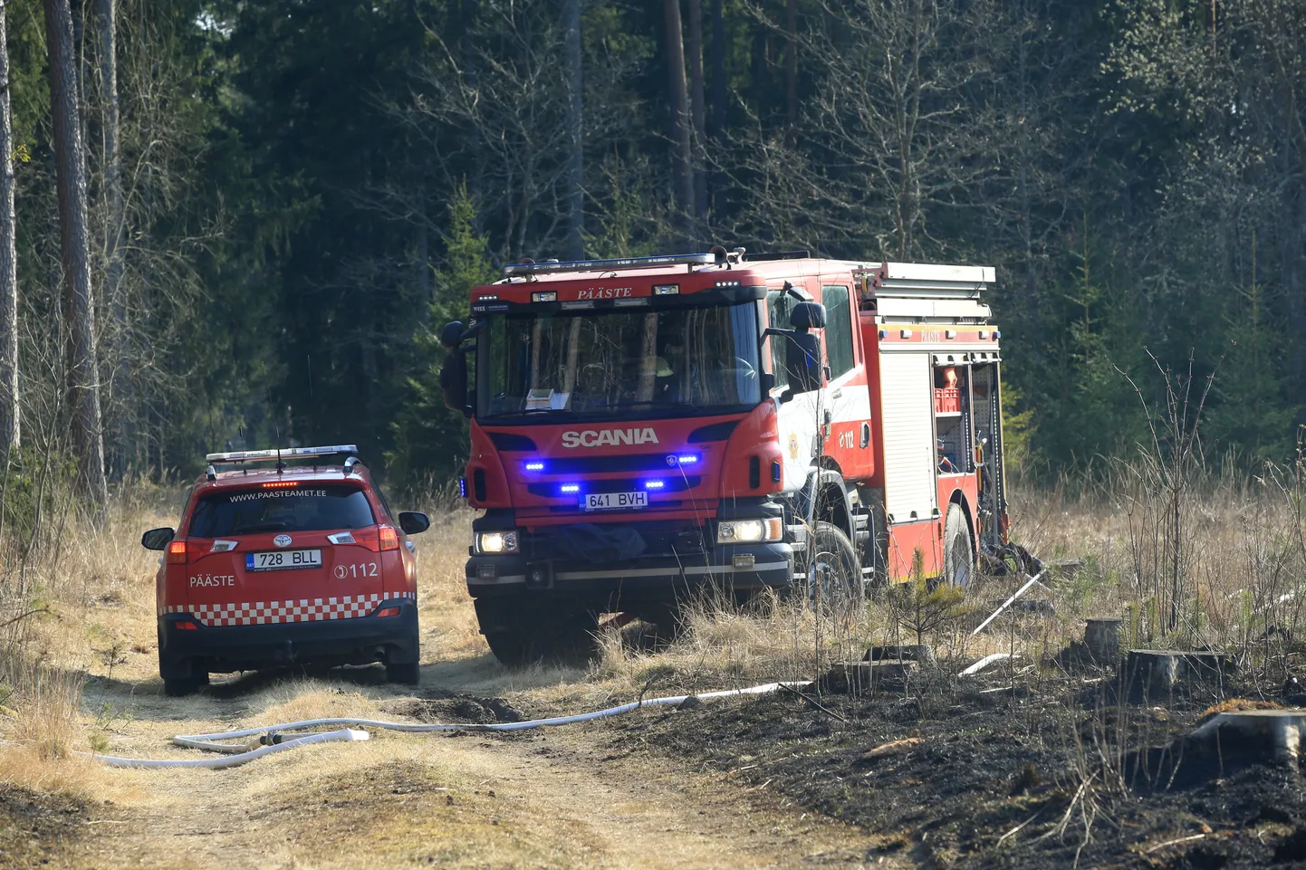 Päästeautod.
