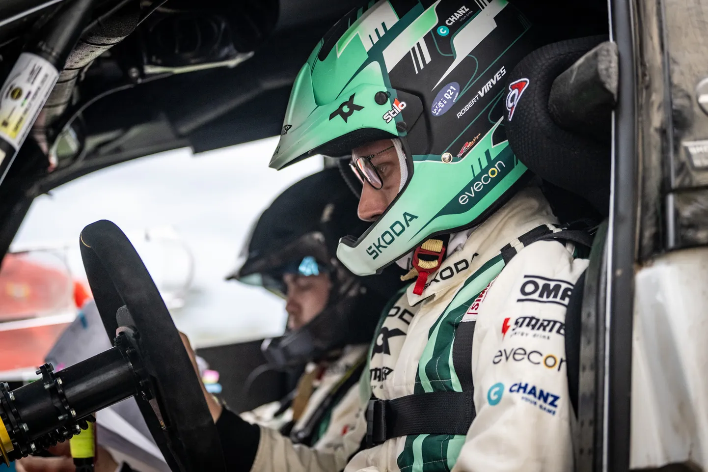 Robert Virves Safari ralli liider