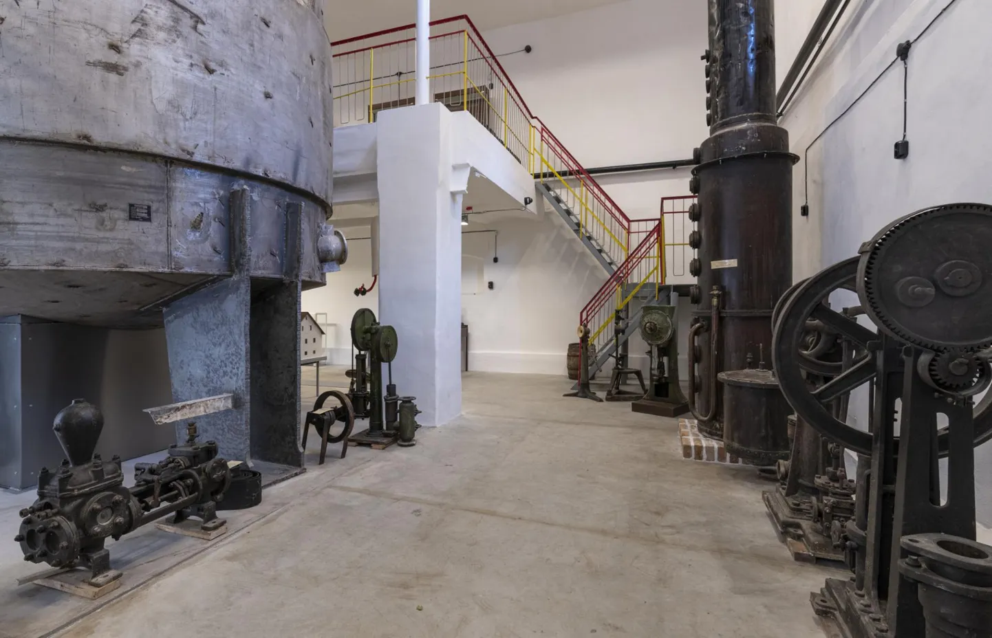 Eesti alkoholi- ja karastusjoogitööstuse muuseum asub 19. sajandil ehitatud viinavabrikus.