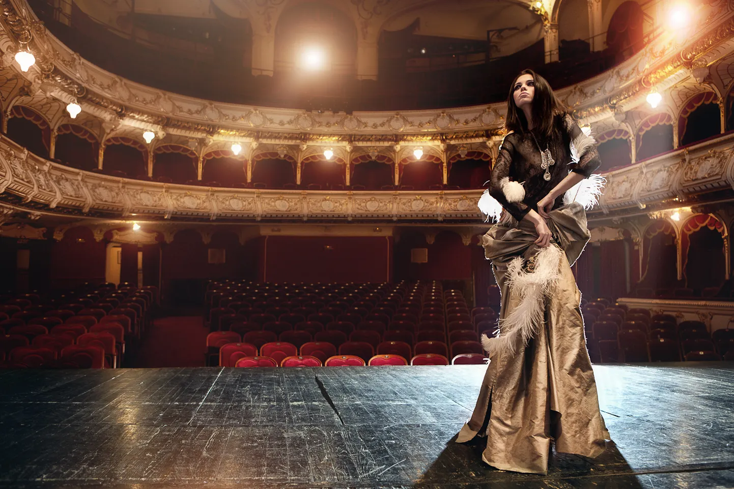 Teatrilava. Foto on illustratiivne.