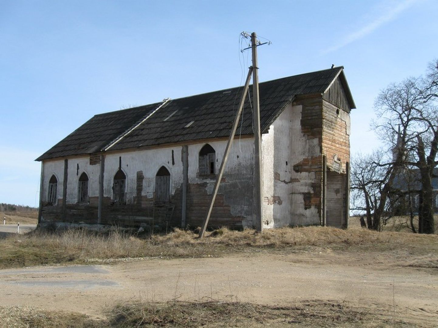 Сейчас старая тудулиннаская церковь выглядит почти так же, как на этом фотоснимке десятилетней давности.