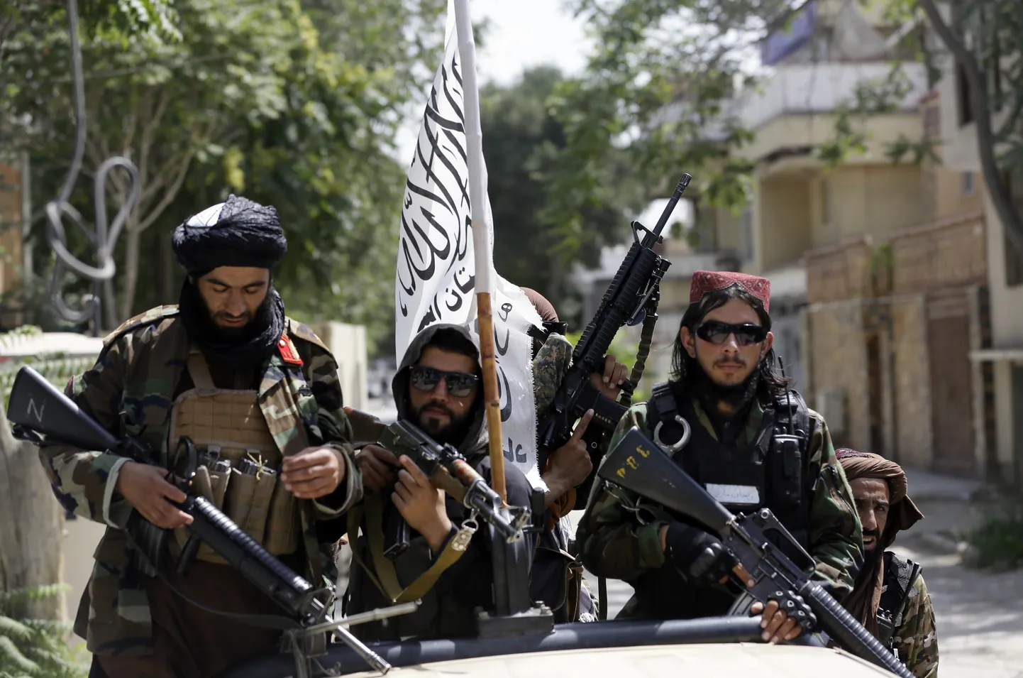 Taliban vallutas Afganistani pealinna Kabuli 15. augustil. 19. augustil tehtud fotol on talibe näha Kabulis patrullimas