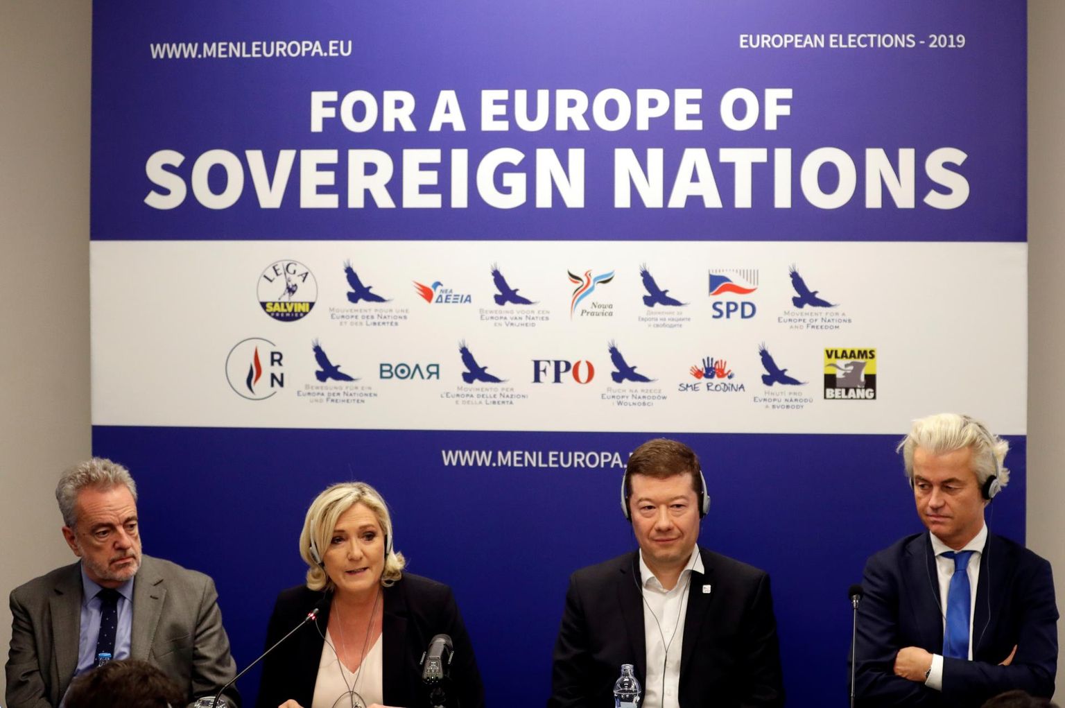 Suveräänsete rahvusriikide Euroopa eest võitlejad (pildil kohtumisel aprillis Prahas) saavad Euroopa Parlamendi valimistega üksjagu mõttekaaslasi juurde.