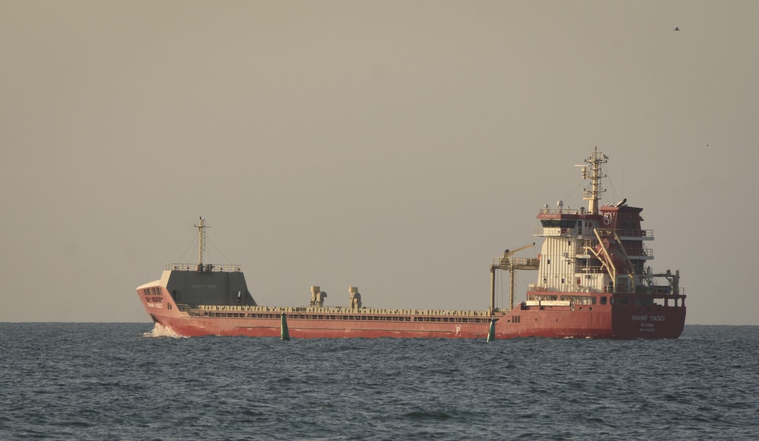 Kaubalaev Rahmi Yagci lahkumas Tšornomorskis asuvast meresadamast.