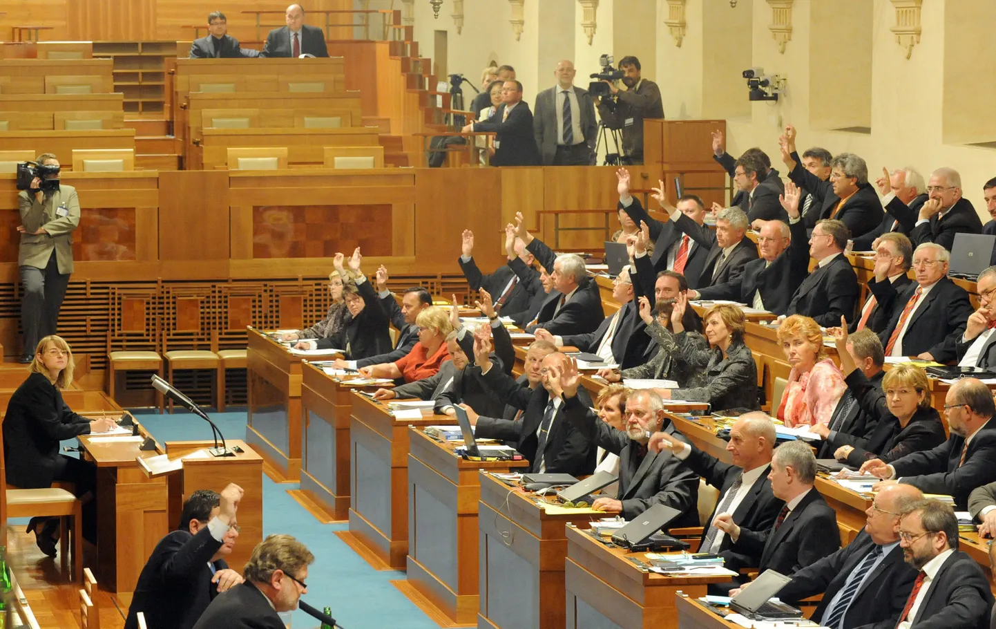 Tšehhi senaatorid hääletasid ELi reformilepingu poolt.
