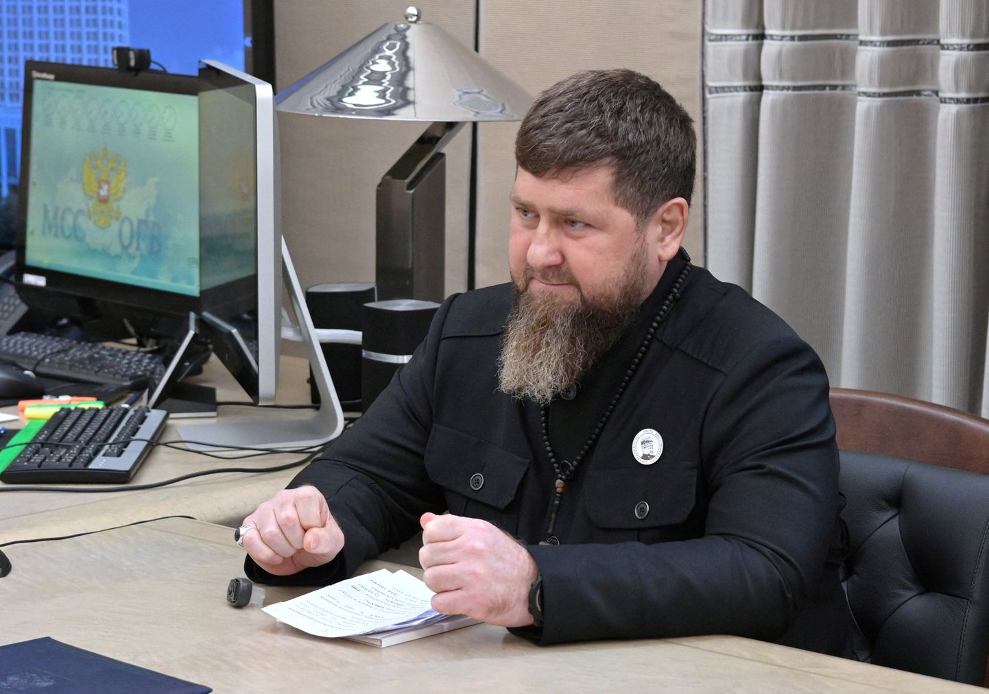 Venemaa Tšetšeeni Vabariigi juht Ramzan Kadõrov oli 27. aprillil 2023 visiidil Moskvas, kus ta kohtus Vene peaministri Mihhail Mišustiniga (ei ole fotol näha).