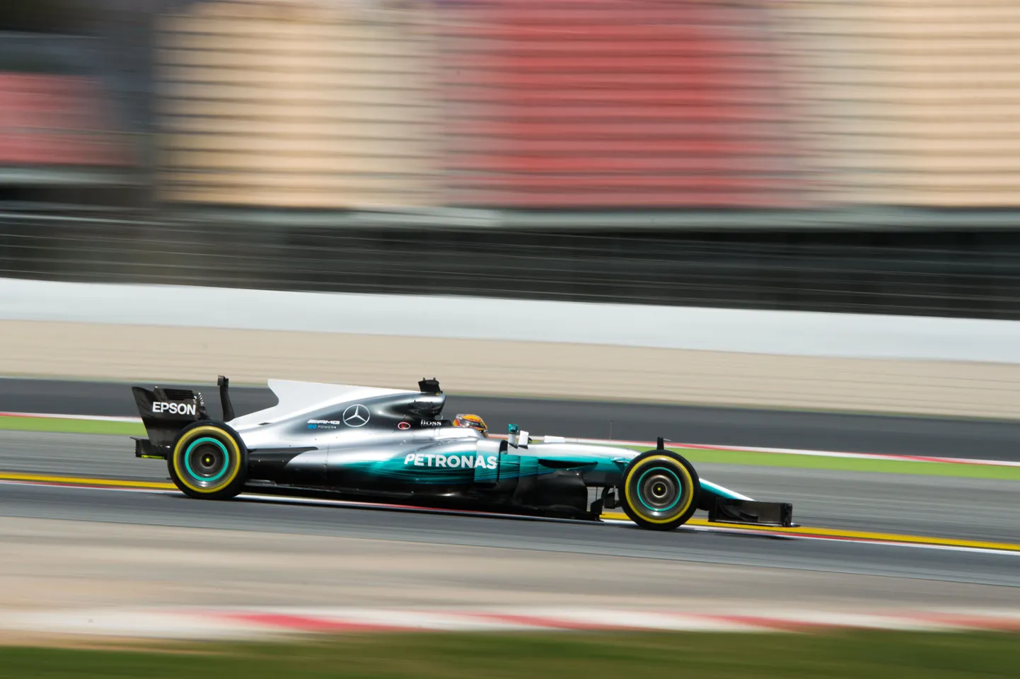 Mercedese vormel uue haiuimega
