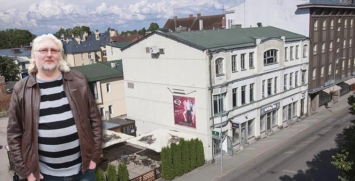 Tiit Mädamürk sai koos Eva Lugimaga, kes hakkab juuli keskel avatava Legendi igapäevatööd juhtima, terrassi valmis umbes kuu aega tagasi. Kuigi sinna seatud lilled on jõudnud vahepeal ära kuivada, tahavad nad uue söögikohaga kesklinna just rohkem õitsema panna.