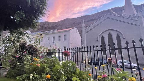 NÄDALA REIS ⟩ Saint Helena: tükike Inglismaad Aafrika ja Ameerika vahel