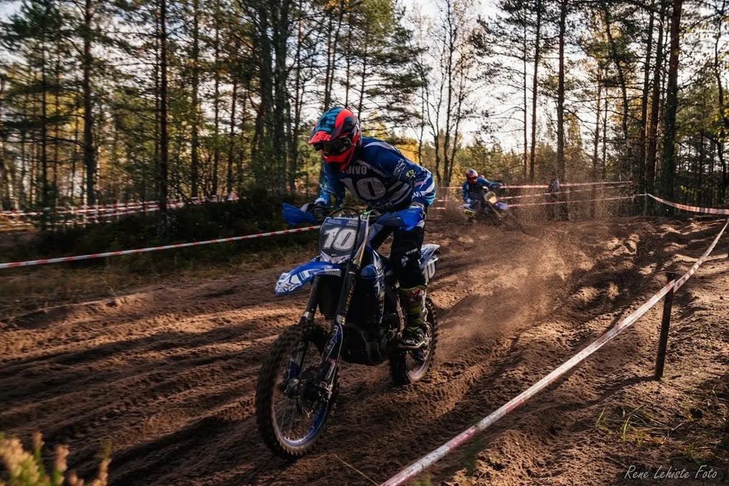 Väsimatu Toivo Nikopensius võttis lõppenud hooajal  omaealiste seas nii kestuskrossidel kui enduurodel kõik, mis võtta oli.