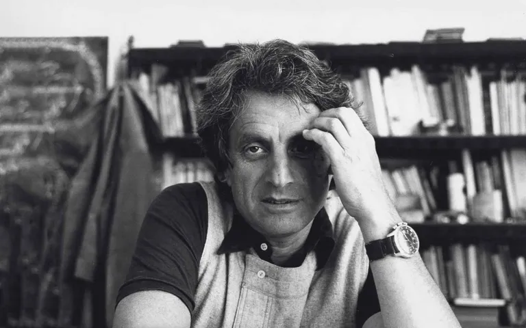 Grieķu mūzikas avangardists Jannis Ksenakis (1922-2001).