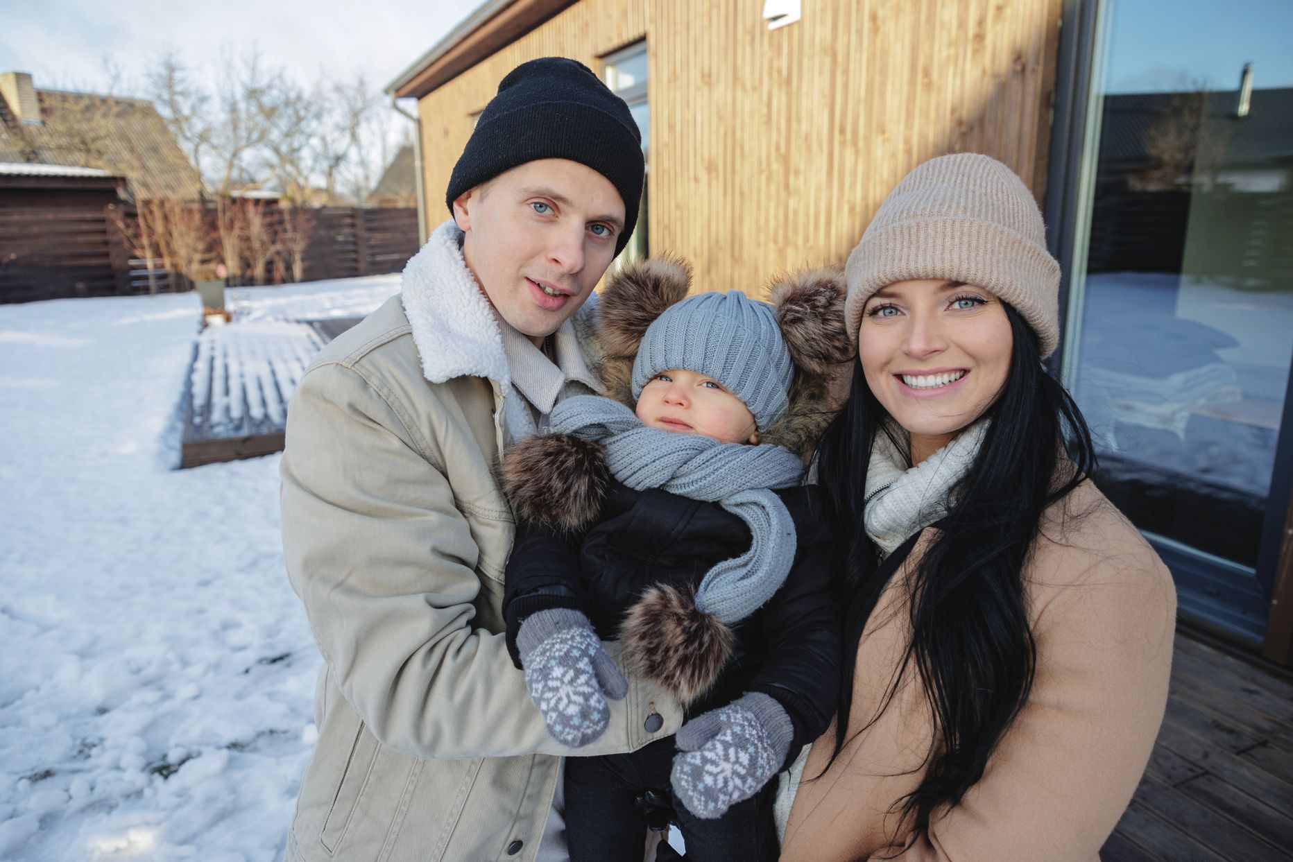 Räppar ja produtsent Kenneth Rüütli oma perega.